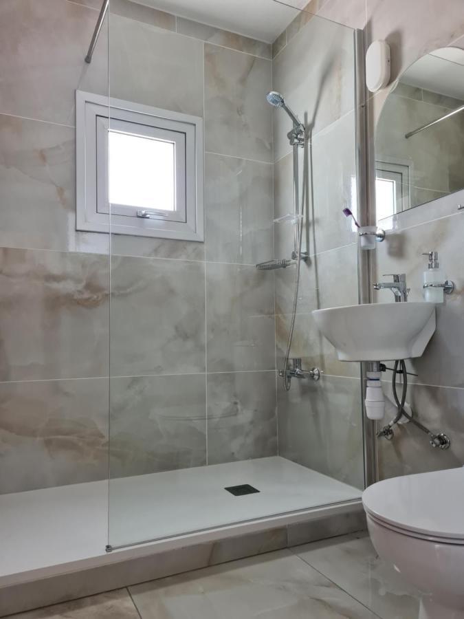 Fotoxenia Luxury Apts باراليمني المظهر الخارجي الصورة