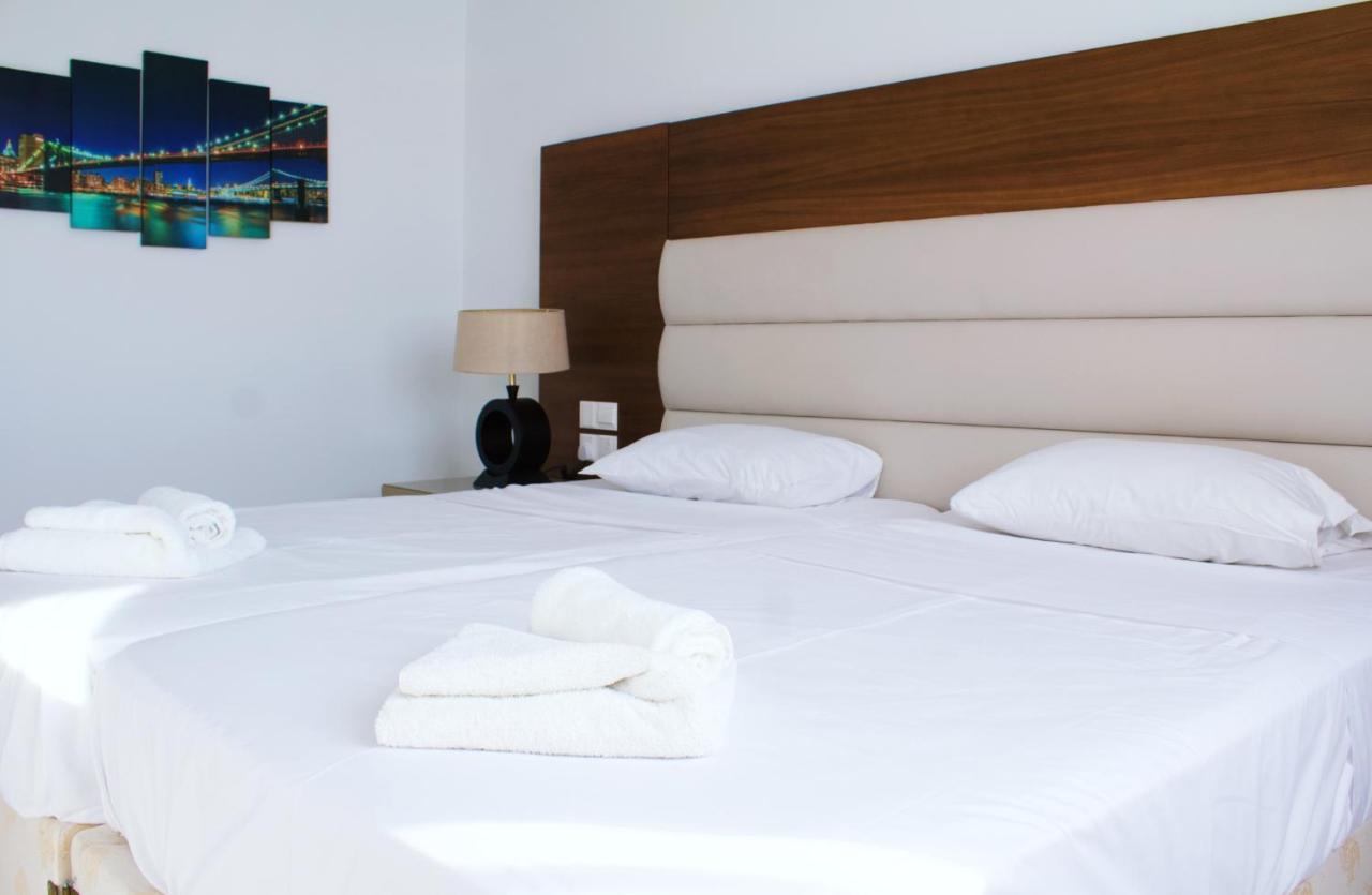 Fotoxenia Luxury Apts باراليمني المظهر الخارجي الصورة